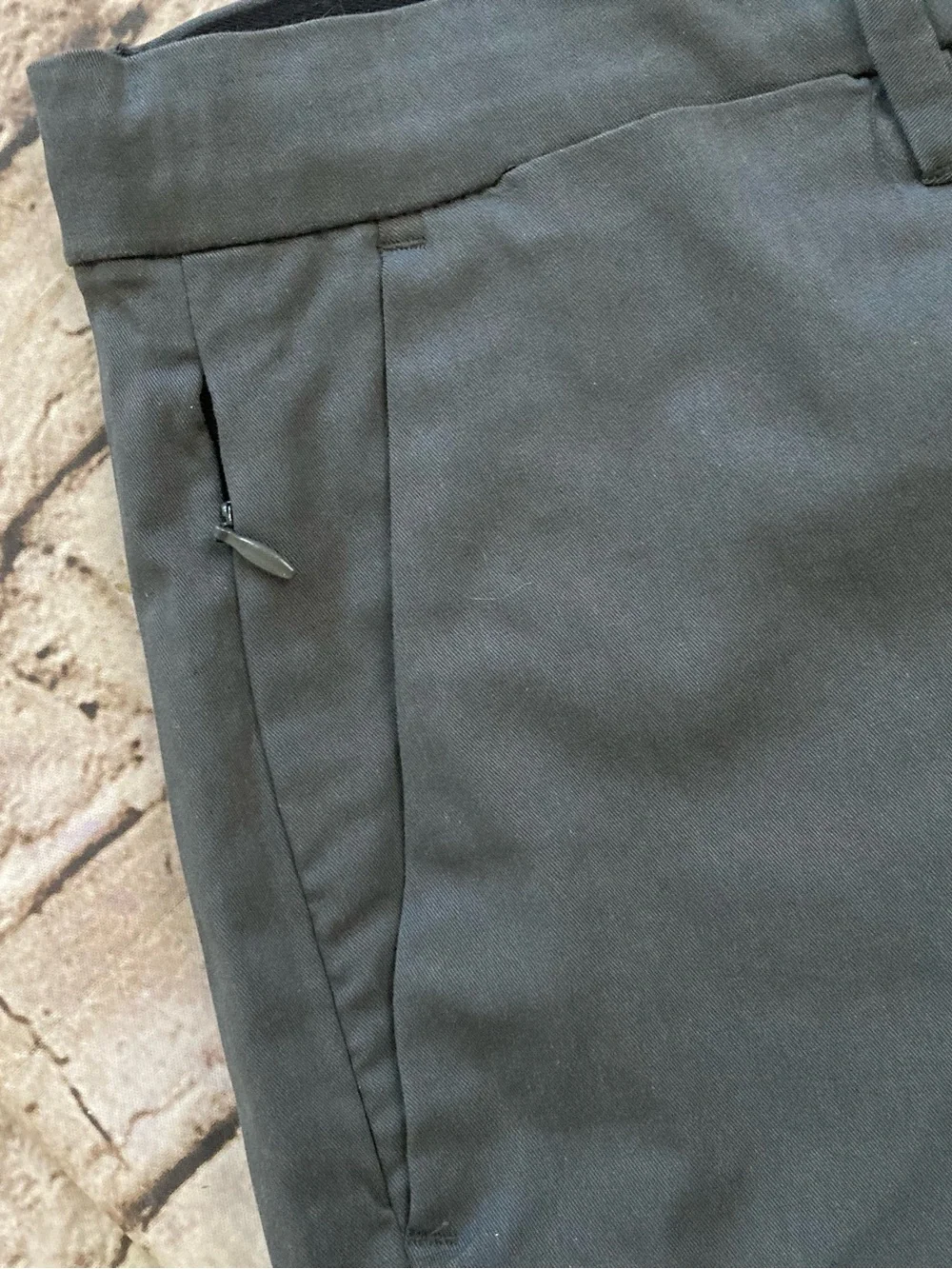 NWOT Goodfellow men’s grey Hennepin straight leg pants size 32 x 32